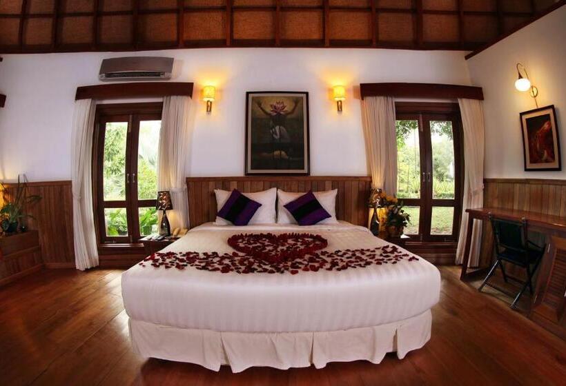 سوئیت با تخت بزرگ, Nataya Round House Coral Bay Resort