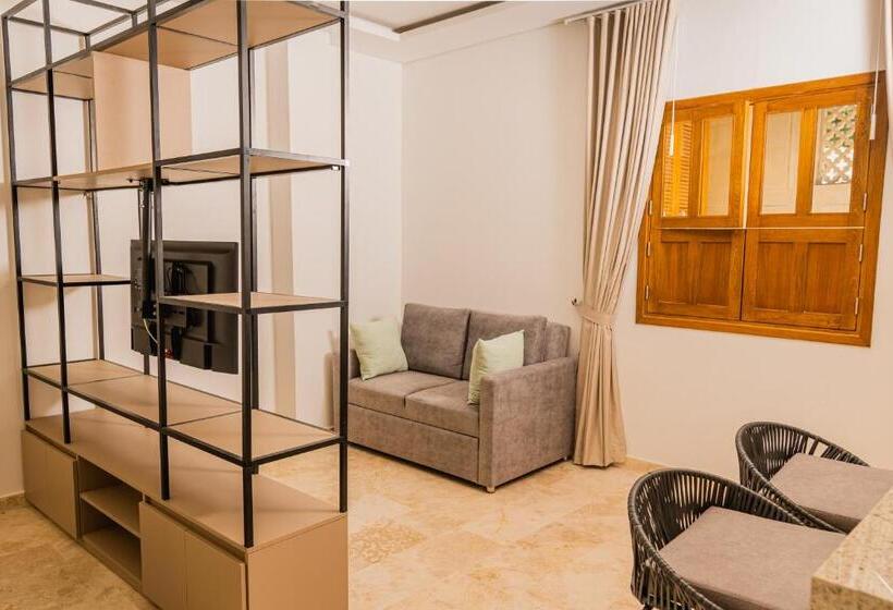 استودیو استاندارد با چشم‌انداز باغ, Del Mar Guest House