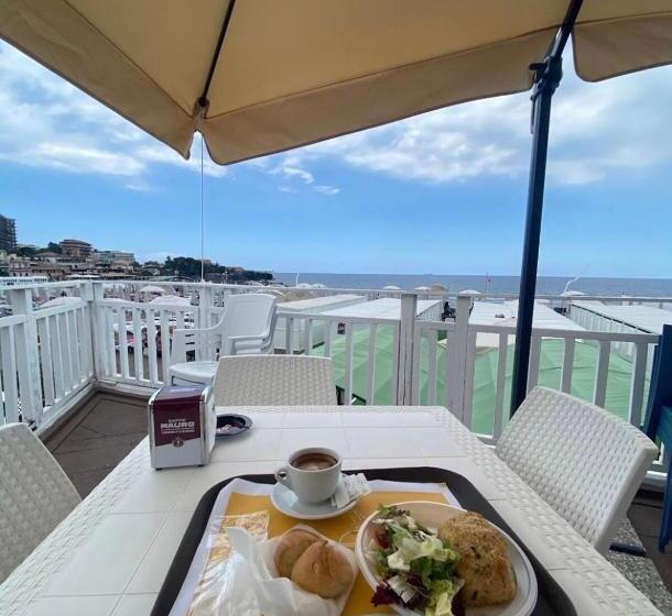 سوییت, Fellini Suites Lungomare Near The Sea