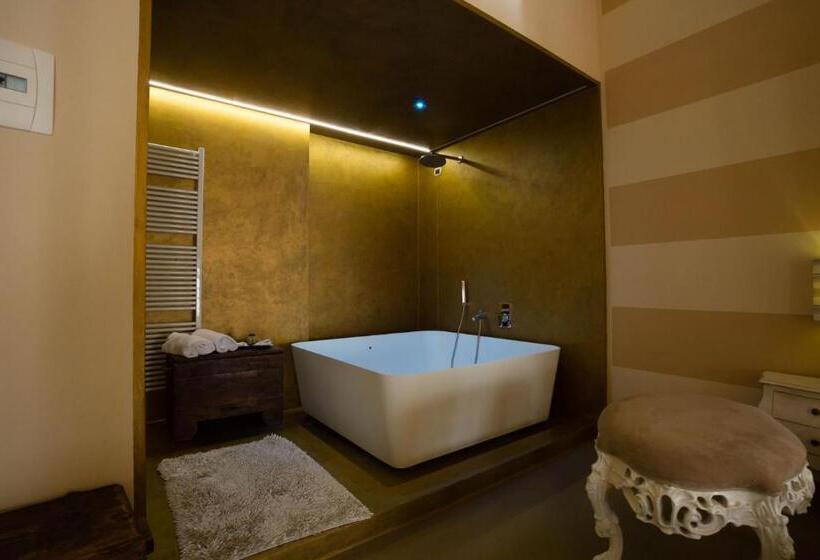 سوییت جونیور, Alessi Hotel Trattoria