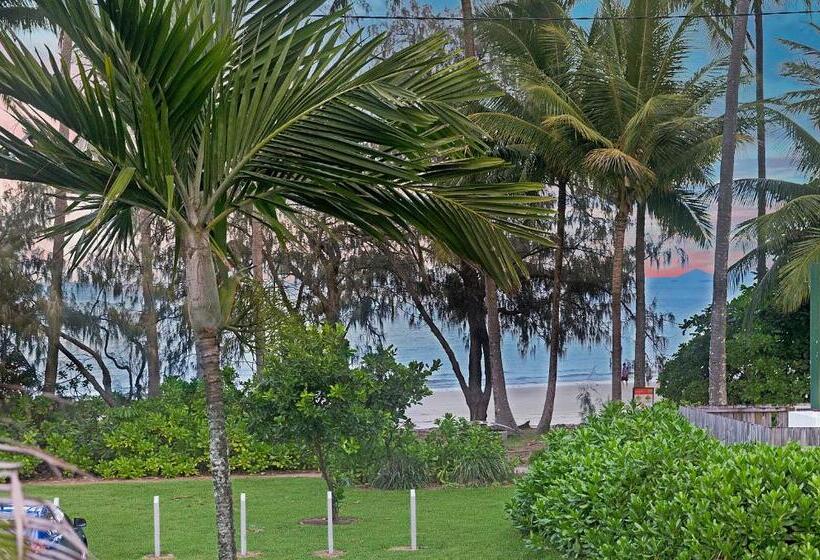 Вилла 3 Спальни, By The Sea Port Douglas