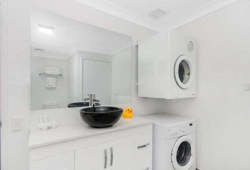 Villa 3 Camere da Letto, By The Sea Port Douglas
