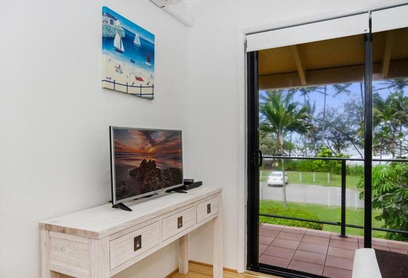 Вилла 3 Спальни, By The Sea Port Douglas