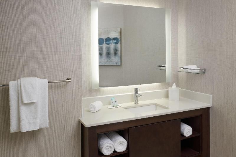 キングサイドベッドのスタンダードワンルーム, Residence Inn By Marriott West Palm Beach Downtown