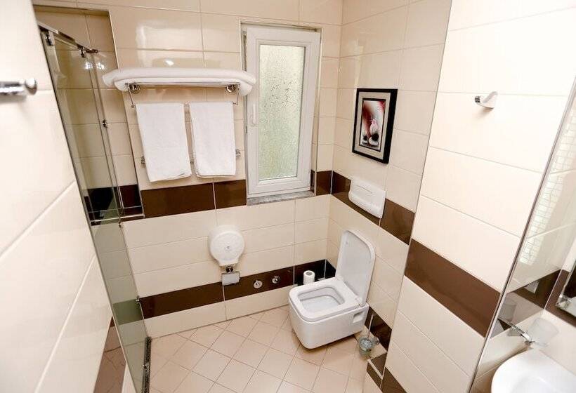 スタンダード４人部屋, Town House