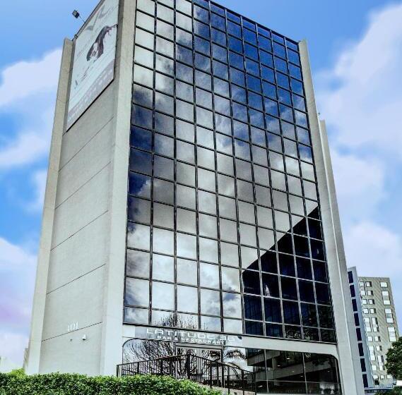 스위트, Vr Queen Street Hotel & Suites