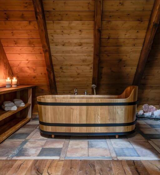 Апартаменты Deluxe 1 Спальня, Silverstone Living