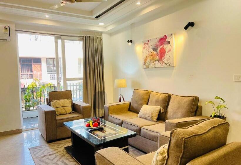آپارتمان 3 خوابه, Bedchambers Serviced Apartments, Ardee City