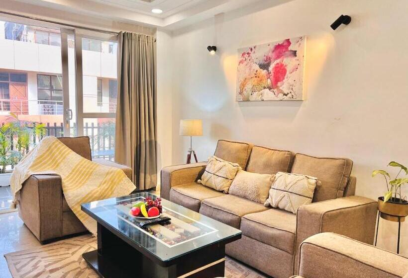 آپارتمان 3 خوابه, Bedchambers Serviced Apartments, Ardee City