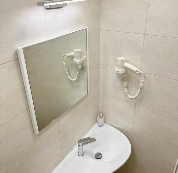 Номер Стандарт, Panoráma Apartman Mogyoród