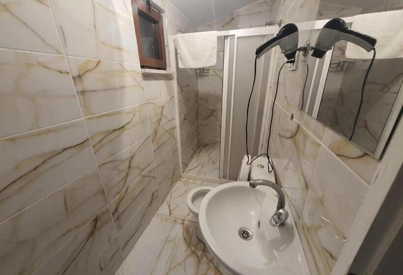 اتاق استاندارد با بالکن, Beyazev Buti̇k Otel Maşuki̇ye