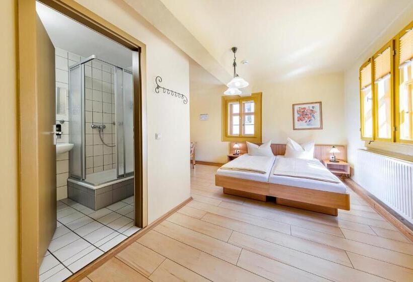 غرفة قياسية, Watzdorfer Geleitschenke Und Herberge
