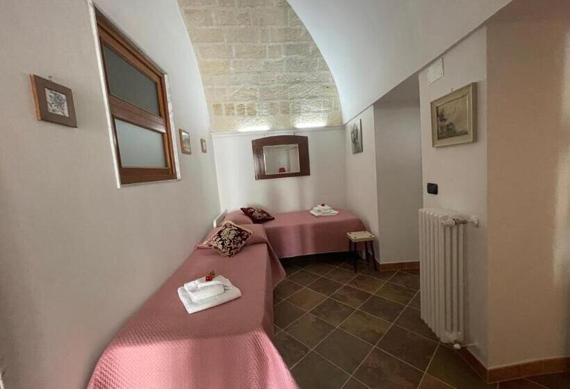 آپارتمان 1 خوابه با تراس, B&b Le Volte 27