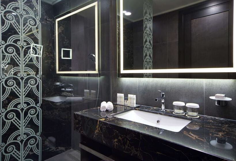 Номер Стандарт Двуспальная Кровать, Doubletree By Hilton Hotel Minsk