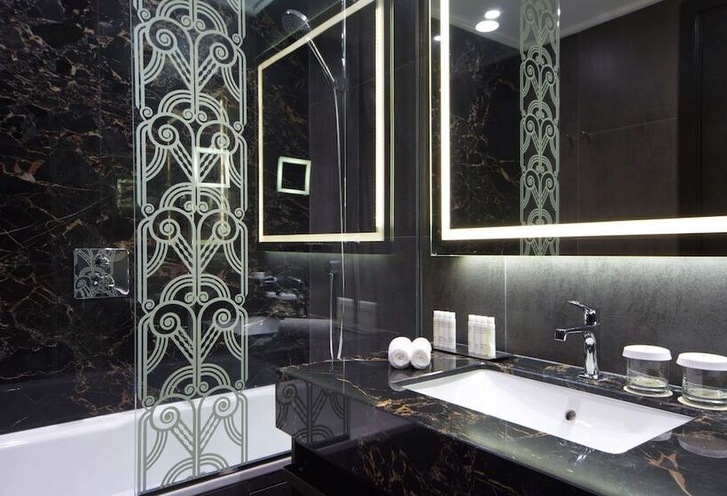 Номер Стандарт, Doubletree By Hilton Hotel Minsk