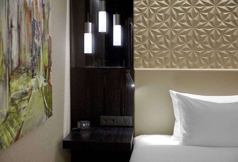 اتاق استاندارد با 2 تخت دوبل, Hilton Tallinn Park