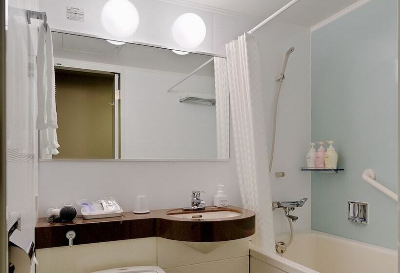 Номер Стандарт, Jr East Hotel Mets Yokohama Tsurumi