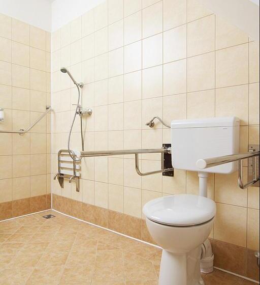 Quarto Estandar, Penzion G