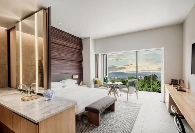 스탠다드 룸 킹사이즈 침대, Hyatt Centric Kota Kinabalu