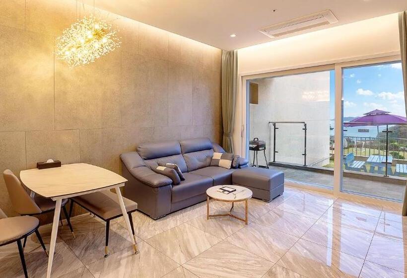سوییت با چشم‌انداز باغ, Ganghwa Elijah Resort