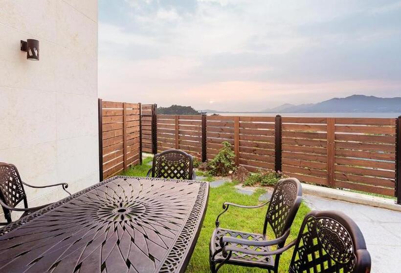 سوئیت پریمیوم, Ganghwa Elijah Resort