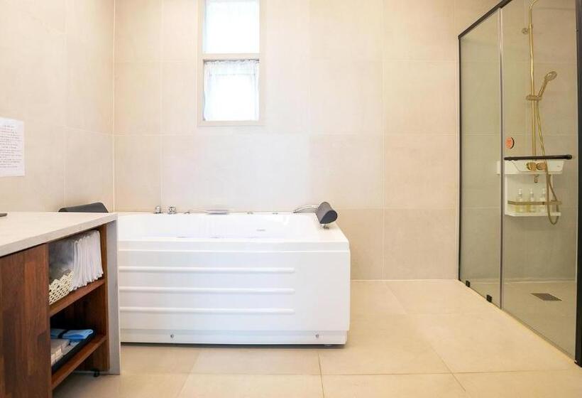 سوئیت پریمیوم, Ganghwa Elijah Resort