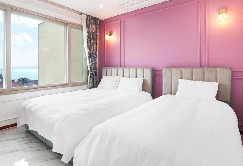 ویلای یک اتاق خوابه با استخر شنا, Ganghwa Elijah Resort