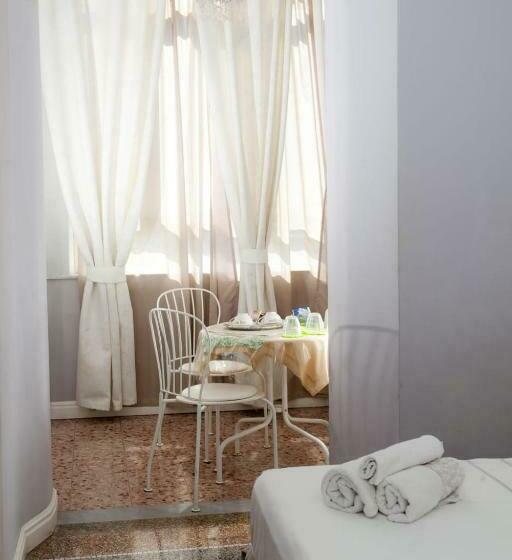 اتاق استاندارد سه نفره, B&b Elisir