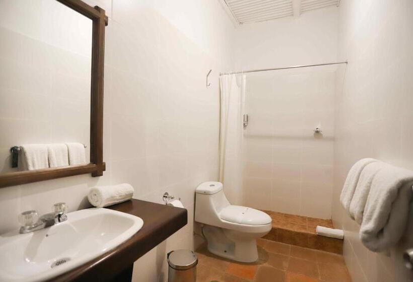 اتاق استاندارد سه نفره, La Xalca Hotel   Asociado Casa Andina