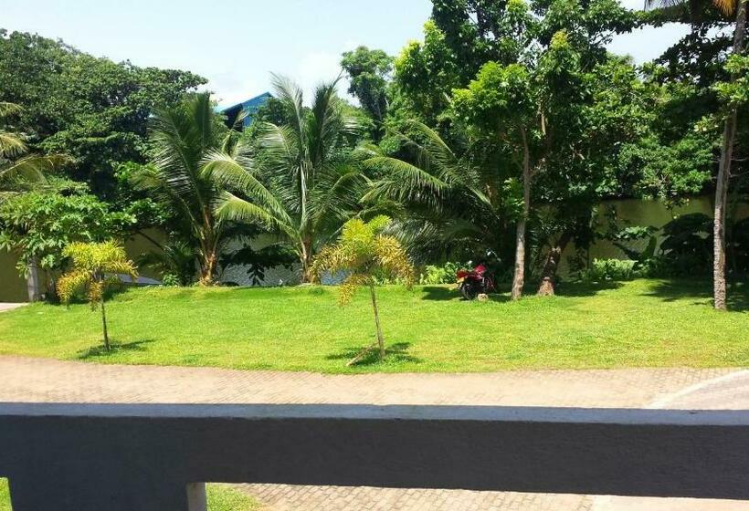 اتاق استاندارد با چشم‌انداز دریا, River View Banquet & Resort
