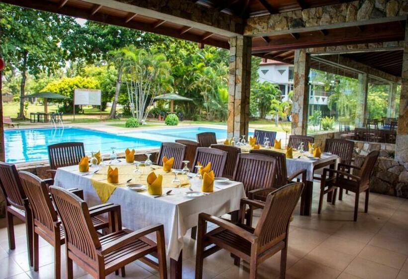 اتاق استاندارد با چشم‌انداز دریا, River View Banquet & Resort