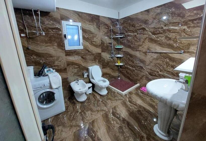 اتاق خانوادگی, Villa Heljos Apartaments