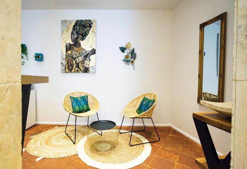 Стандартный Номер Кровать Кинг, Le Prieuré   Suites Romantiques Spa Privatif, Piscine, Jardin, Massages Proche De Toulouse