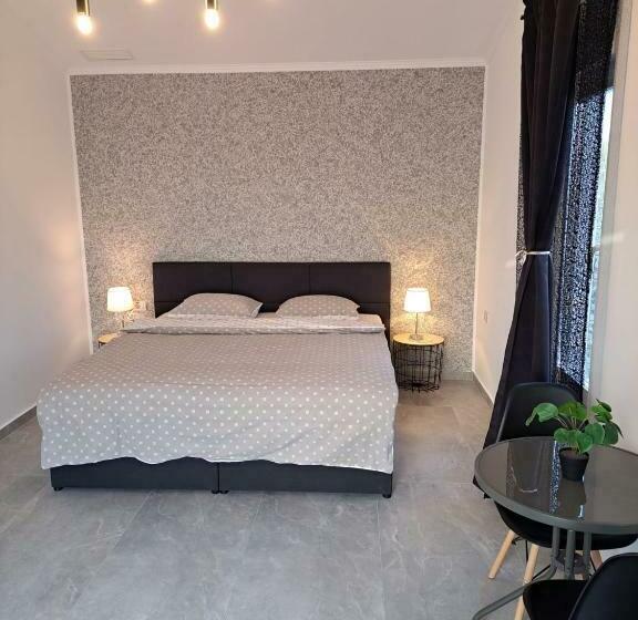 اتاق لوکس, Kevin&jessica Rooms