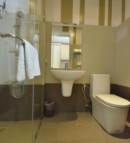 Quarto Estandar Individual, Injap Tower