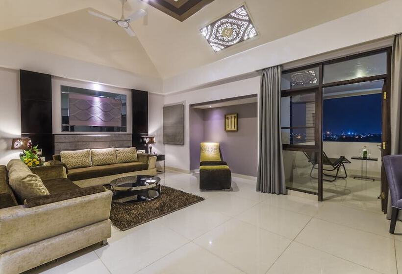 اتاق لوکس, Regenta Resort Bhuj, By Royal Orchid Limited