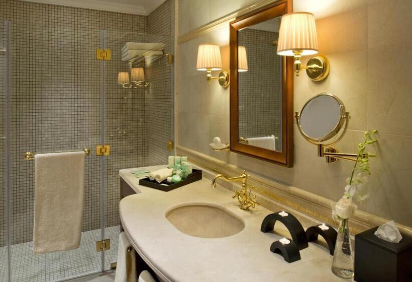 Quarto Executivo Cama King, Warwick Doha