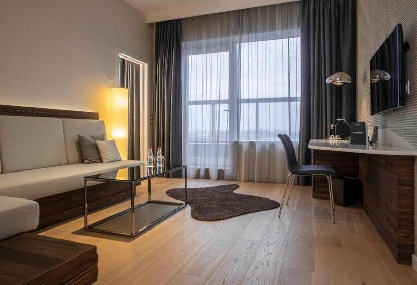 سوییت, Radisson Collection Hotel, Old Mill Belgrade