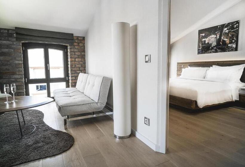 سوییت جونیور, Radisson Collection Hotel, Old Mill Belgrade