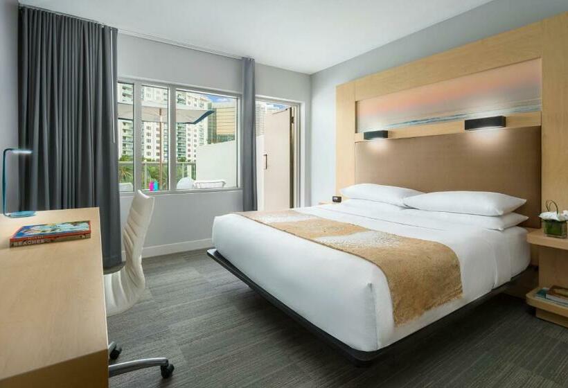 اتاق استاندارد با تخت بزرگ, The Gates Hotel South Beach