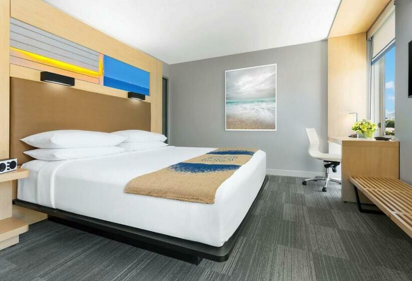 Номер Стандарт Кровать Кинг Адаптированный для Инвалидов, The Gates Hotel South Beach