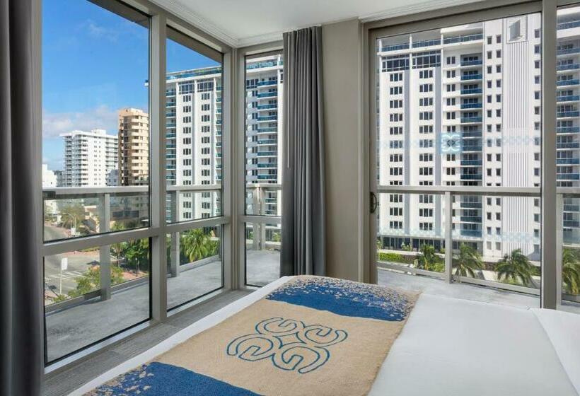 Люкс Кровать Кинг, The Gates Hotel South Beach