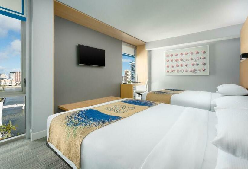 Номер Стандарт Вид на Бассейн, The Gates Hotel South Beach