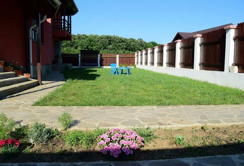اتاق لوکس, Pensiunea Corbeanca   Cazare Si Evenimente