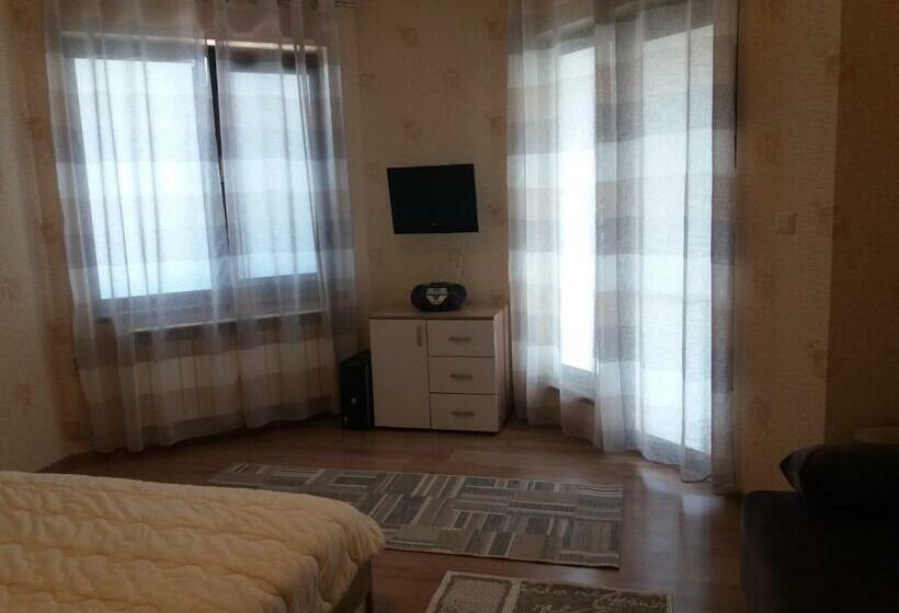 Номер Стандарт с Балконом, къща за гости акация