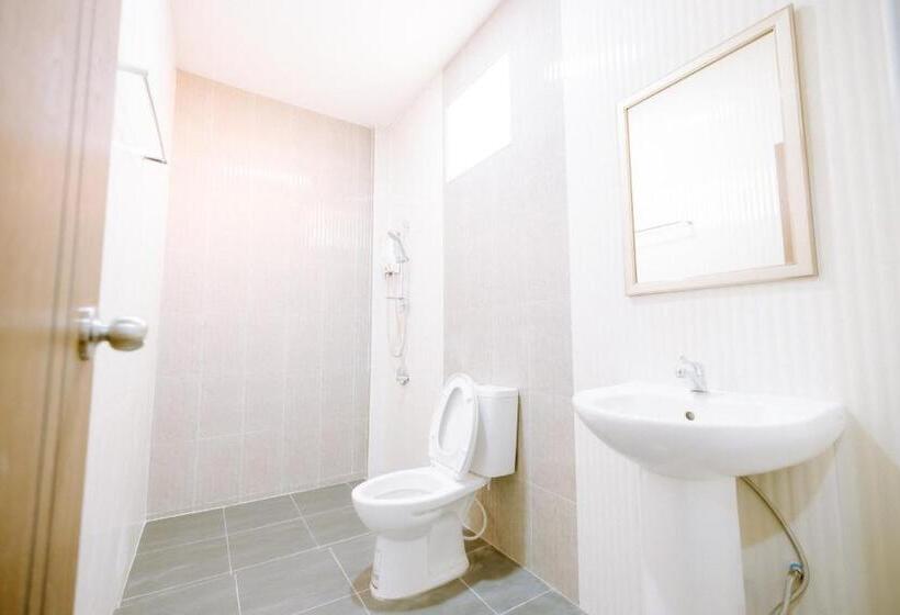 Трехместный Номер Superior, Peeranon Resort