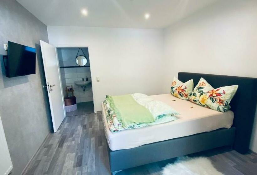 Номер Deluxe Кровать Кинг, Nina Apartments