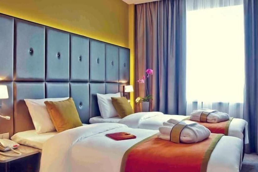 Номер Deluxe, Mercure Tyumen Center