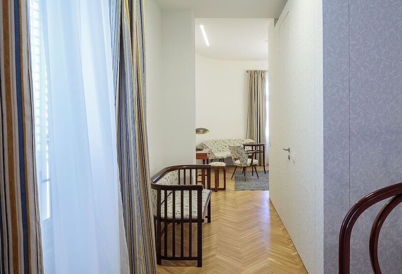 سوئیت کلاسیک, Villa Csonka By Privo