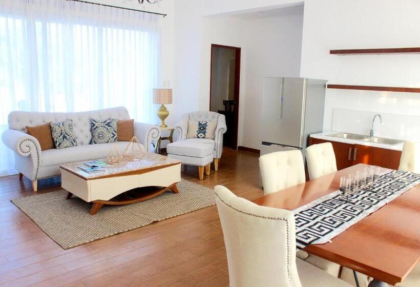 ویلای 2 خوابه, Thunderbird Resorts  Poro Point